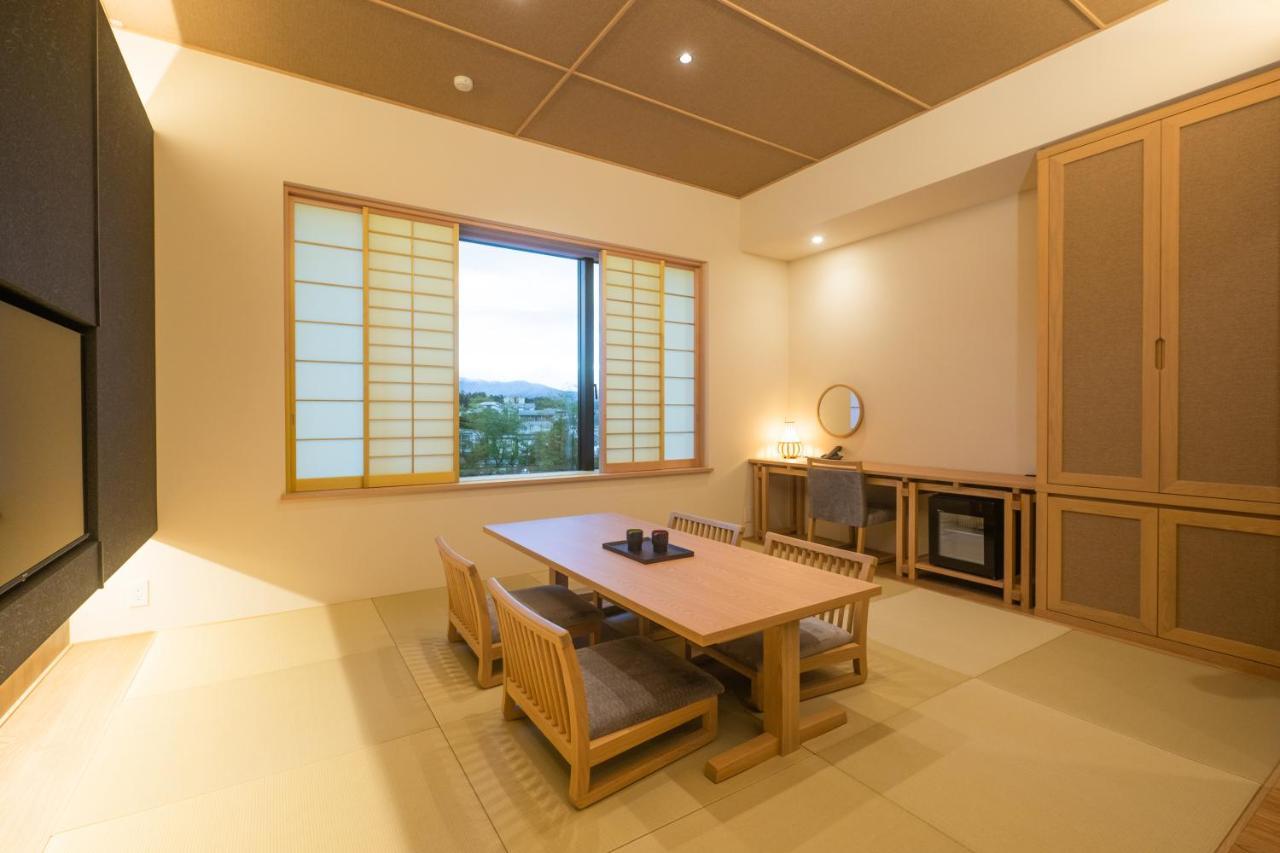 Urakusatsu Tou Exterior photo